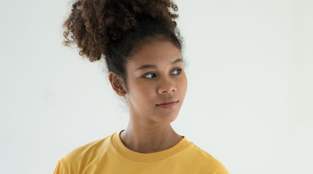 Woman from Aurora, IL considers her questions about surgical abortion